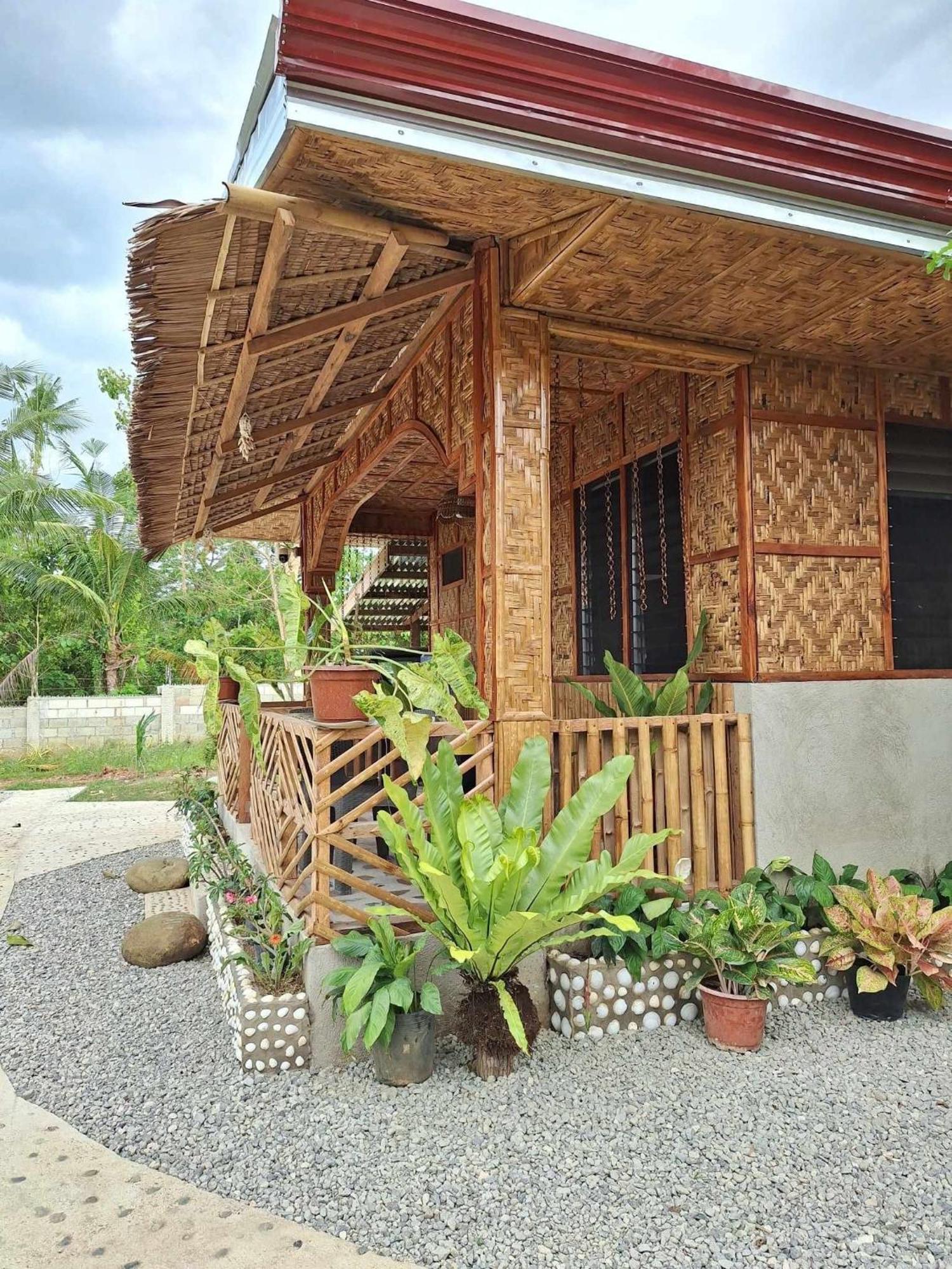 Casas De Ruumar Bed And Breakfast-Bar-Two Rooms For Family Available Clarin  Exterior photo